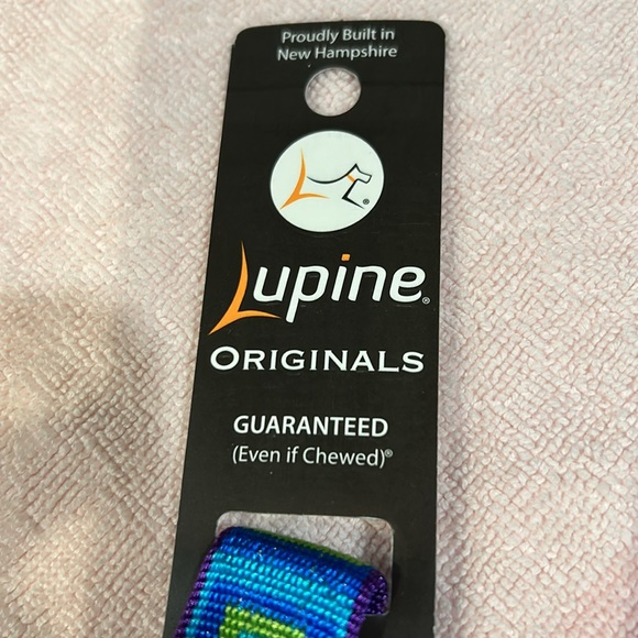 LupinePet Dog Collar - 1” width collar fits dog with necks from 12”-20” necks. - Picture 4 of 5